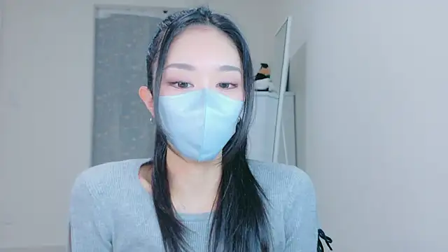 Snapshot of ramuchan_desu chatting on June 18, 2026, 12:11 am ramuchan desu online show from June 18, 2026, 12:11 am