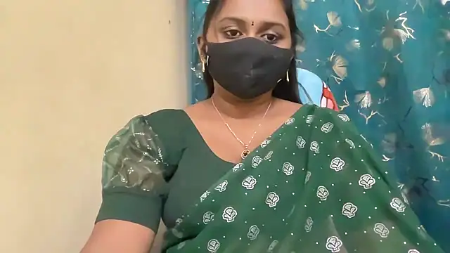 Pavani-Sexy online show from May 3, 2026, 6:25 pm