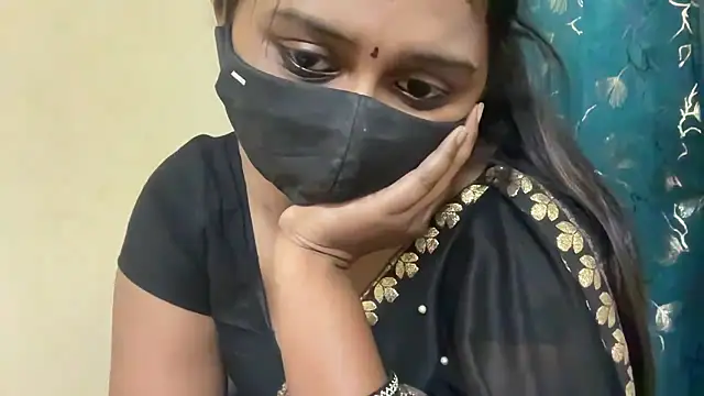 Snapshot of Pavani-Sexy chatting on May 10, 2026, 5:29 pm Pavani-Sexy online show from May 10, 2026, 5:29 pm