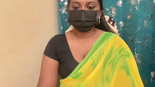 Snapshot of Pavani-Sexy chatting on May 21, 2026, 5:31 pm Pavani-Sexy online show from May 21, 2026, 5:31 pm