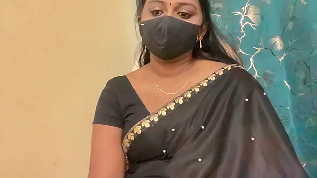 Snapshot of Pavani-Sexy chatting on May 24, 2026, 6:18 am Pavani-Sexy online show from May 24, 2026, 6:18 am