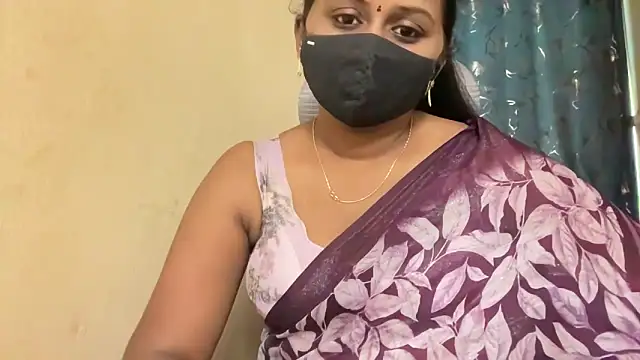 Snapshot of Pavani-Sexy chatting on May 27, 2026, 7:05 am Pavani-Sexy online show from May 27, 2026, 7:05 am