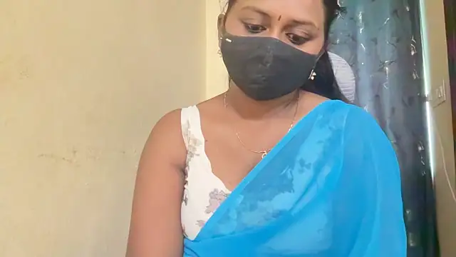 Snapshot of Pavani-Sexy chatting on May 29, 2026, 8:34 am Pavani-Sexy online show from May 29, 2026, 8:34 am