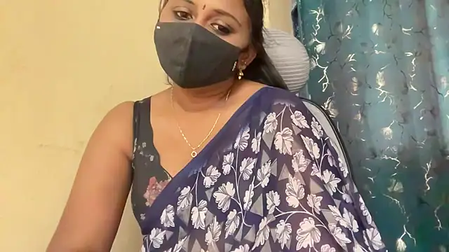 Snapshot of Pavani-Sexy chatting on May 31, 2026, 9:16 am Pavani-Sexy online show from May 31, 2026, 9:16 am