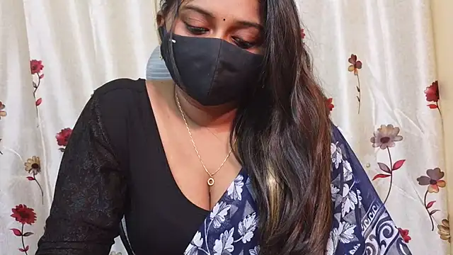 Snapshot of Pavani-Sexy chatting on July 17, 2026, 4:52 am Pavani-Sexy online show from July 17, 2026, 4:52 am