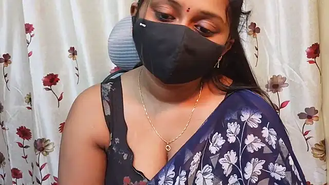 Snapshot of Pavani-Sexy chatting on July 17, 2026, 4:56 pm Pavani-Sexy online show from July 17, 2026, 4:56 pm