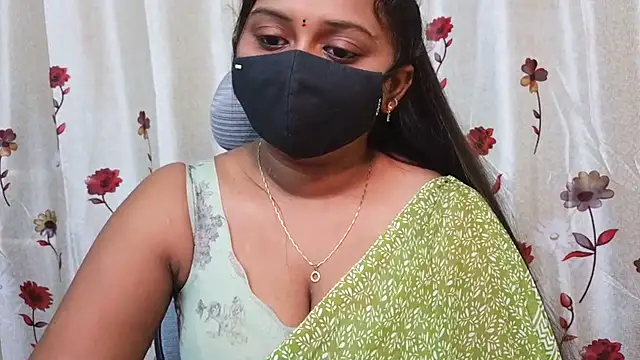 Snapshot of Pavani-Sexy chatting on July 18, 2026, 5:00 am Pavani-Sexy online show from July 18, 2026, 5:00 am