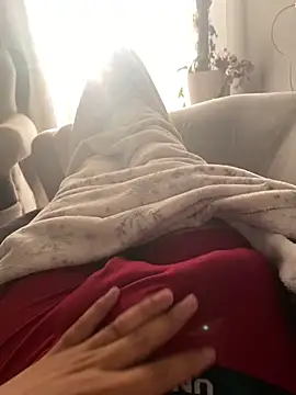 Snapshot of Galal_22 chatting on April 16, 2026, 3:51 am Galal 22 online show from April 16, 2026, 3:51 am