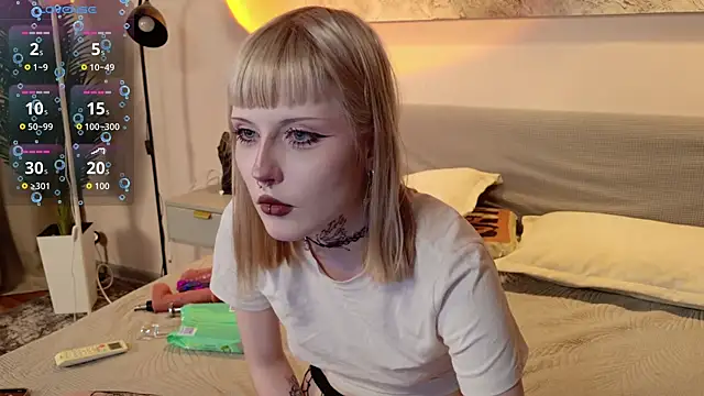 Snapshot of MilkMeSoftly chatting on June 22, 2026, 8:11 am MilkMeSoftly online show from June 22, 2026, 8:11 am