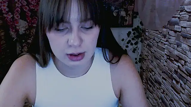 Amanda Bright  online show from September 15, 2025, 7:08 am