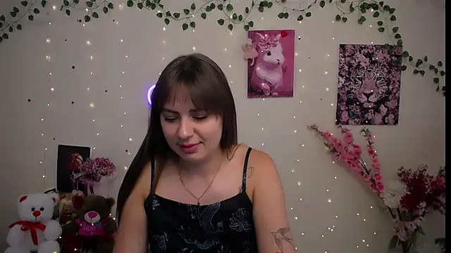 Snapshot of Amanda_Bright_ chatting on July 25, 2026, 8:23 am Amanda Bright online show from July 25, 2026, 8:23 am
