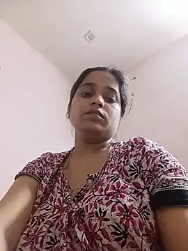 Snapshot of Trisha_71 chatting on June 27, 2026, 12:55 pm Trisha 71 online show from June 27, 2026, 12:55 pm