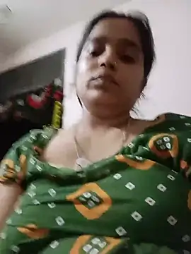 Snapshot of Trisha_71 chatting on June 30, 2026, 4:41 pm Trisha 71 online show from June 30, 2026, 4:41 pm