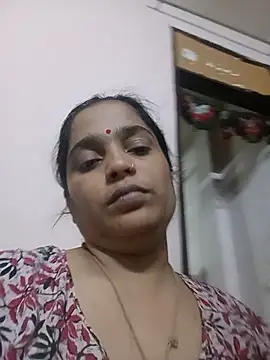 Snapshot of Trisha_71 chatting on July 6, 2026, 4:09 pm Trisha 71 online show from July 6, 2026, 4:09 pm