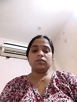 Snapshot of Trisha_71 chatting on July 12, 2026, 5:42 am Trisha 71 online show from July 12, 2026, 5:42 am