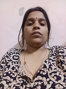 Snapshot of Trisha_71 chatting on July 13, 2026, 4:32 pm Trisha 71 online show from July 13, 2026, 4:32 pm
