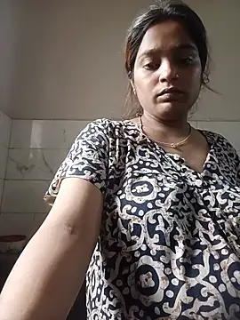 Snapshot of Trisha_71 chatting on July 14, 2026, 2:27 am Trisha 71 online show from July 14, 2026, 2:27 am