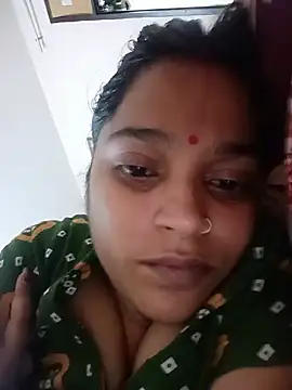 Snapshot of Trisha_71 chatting on July 16, 2026, 2:45 pm Trisha 71 online show from July 16, 2026, 2:45 pm