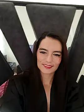 Snapshot of Demy_Rhoades chatting on October 13, 2025, 2:17 pm Demy Rhoades online show from October 13, 2025, 2:17 pm