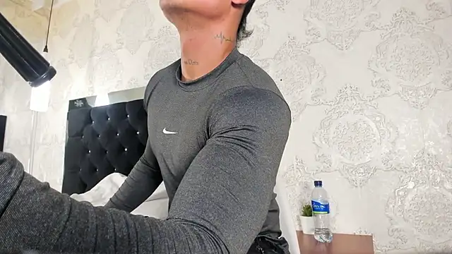 Snapshot of ThiagoBlaze chatting on September 20, 2025, 3:07 am ThiagoBlaze online show from September 20, 2025, 3:07 am