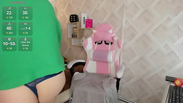 Clhoe Johnson online show from February 18, 2026, 12:34 pm