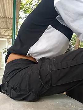 OmeningFurorji online show from October 20, 2025, 5:52 am