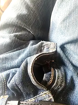 OmeningFurorji online show from March 12, 2026, 6:41 am