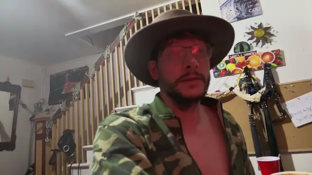 MasterDaddyCool online show from May 2, 2026, 12:26 am