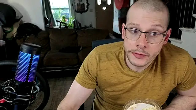 MasterDaddyCool online show from June 18, 2026, 11:31 pm