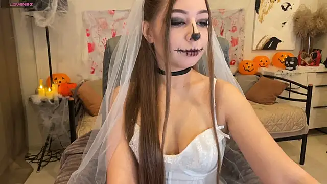 Snapshot of Yummy_Jane chatting on October 27, 2025, 1:20 am Yummy Jane online show from October 27, 2025, 1:20 am