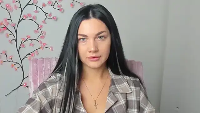 Lune Moon online show from December 4, 2025, 6:34 am