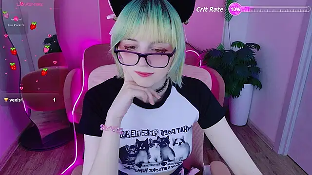 CoralineYoung online show from July 2, 2026, 1:28 pm