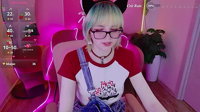 CoralineYoung online show from July 5, 2026, 11:28 am