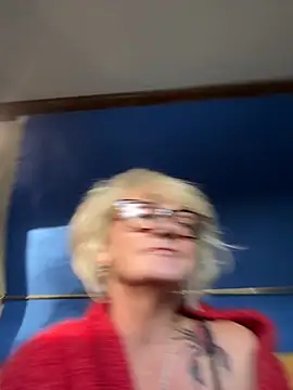 Snapshot of ladyboatlady chatting on September 22, 2025, 6:59 am ladyboatlady online show from September 22, 2025, 6:59 am