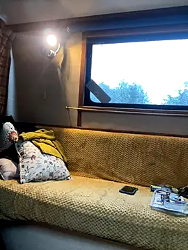 Snapshot of ladyboatlady chatting on October 3, 2025, 6:32 am ladyboatlady online show from October 3, 2025, 6:32 am