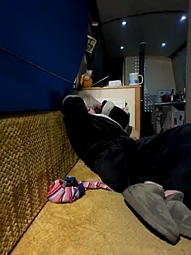 Snapshot of ladyboatlady chatting on November 27, 2025, 7:10 am ladyboatlady online show from November 27, 2025, 7:10 am