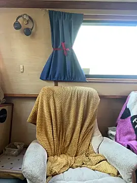 ladyboatlady online show from May 1, 2026, 5:45 am