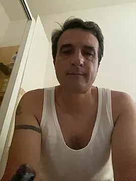 Snapshot of sasatimido chatting on August 4, 2026, 5:43 am sasatimido online show from August 4, 2026, 5:43 am