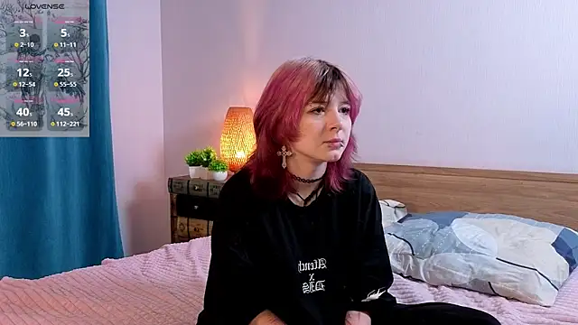 Snapshot of TaiteBeat chatting on November 17, 2025, 6:24 pm TaiteBeat online show from November 17, 2025, 6:24 pm