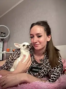 cutienaughtygirl online show from July 26, 2026, 12:23 pm
