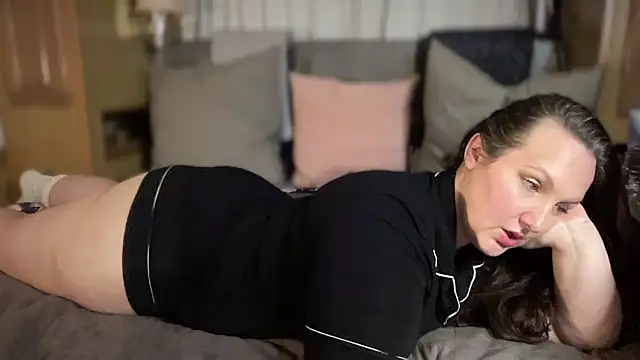 Just Trudy online show from January 11, 2026, 1:43 am