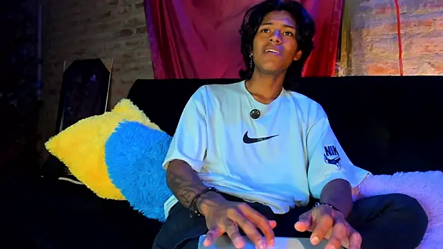 dreyk20 online show from April 26, 2026, 1:25 am