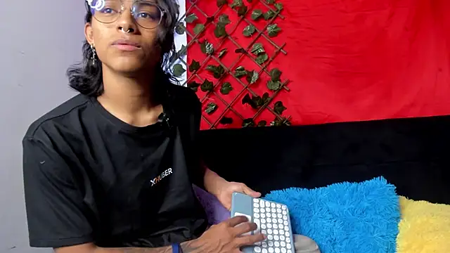 dreyk20 online show from July 4, 2026, 9:54 pm