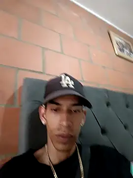 Snapshot of briamhoconor_xh chatting on November 13, 2025, 7:35 pm briamhoconor xh online show from November 13, 2025, 7:35 pm