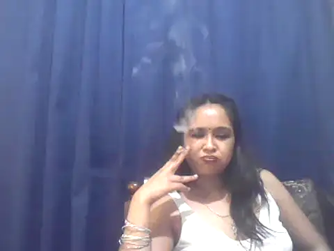 Snapshot of cute_indianxo chatting on November 14, 2025, 10:29 pm cute indianxo online show from November 14, 2025, 10:29 pm