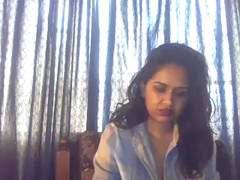 Snapshot of cute_indianxo chatting on November 21, 2025, 9:19 am cute indianxo online show from November 21, 2025, 9:19 am