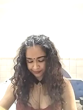 cute indianxo online show from February 13, 2026, 6:15 pm