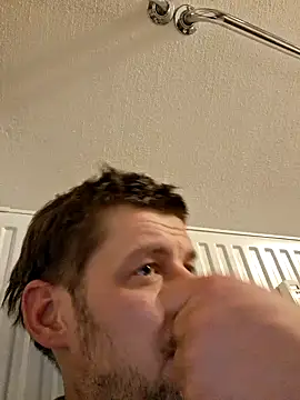 Snapshot of a7ex chatting on December 2, 2024, 6:43 pm a7ex online show from December 2, 2024, 6:43 pm