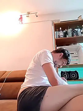 Snapshot of a7ex chatting on September 15, 2025, 11:32 am a7ex online show from September 15, 2025, 11:32 am