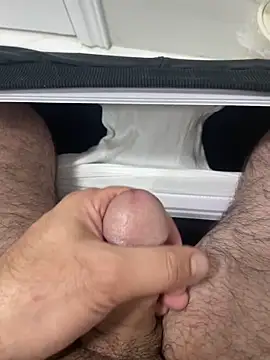 Heros2000 online show from December 15, 2025, 7:40 pm